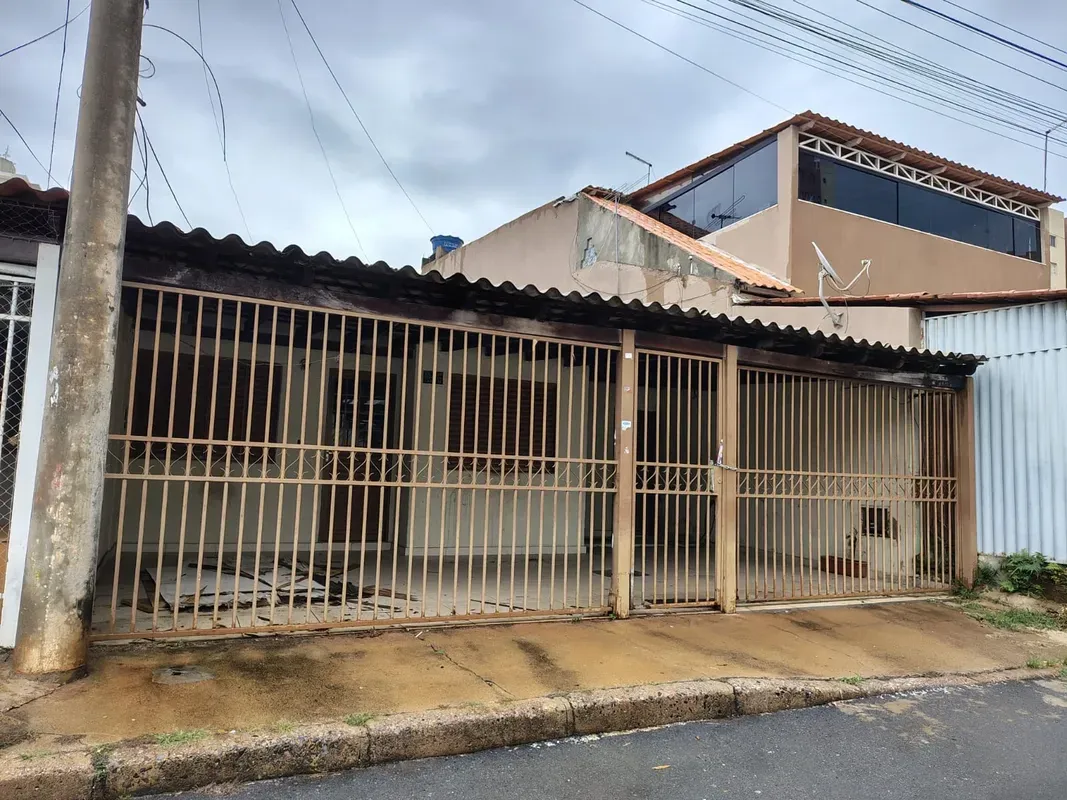 Excelente imóvel para morar ou investir em uma das melhores quadras de Samambaia...