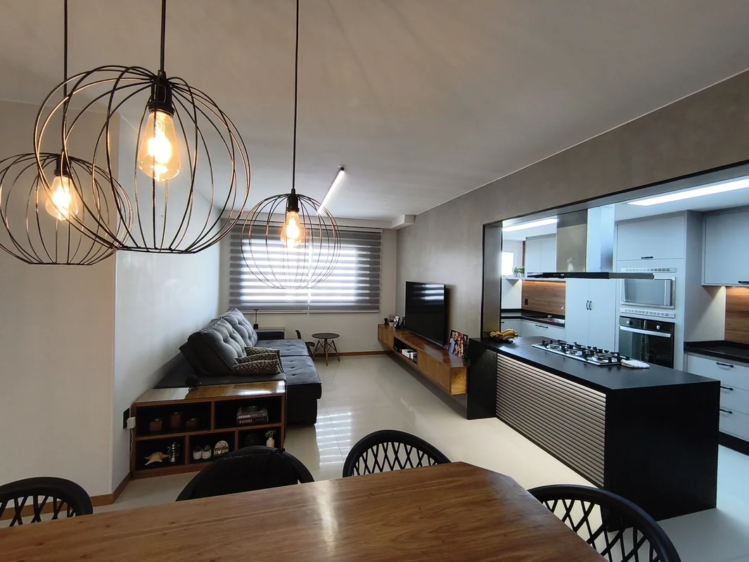 Apartamento Reformado - 112 m² | 3 Quartos | 2 Suítes | 2 Vagas- Apartamento tot...