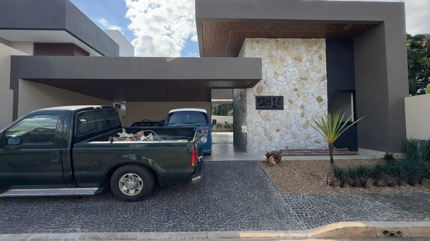 CASA DE ALTO PADRÃO | RUA 10B – VICENTE PIRES | R$ 2.200.000,00Uma oportunidade ...