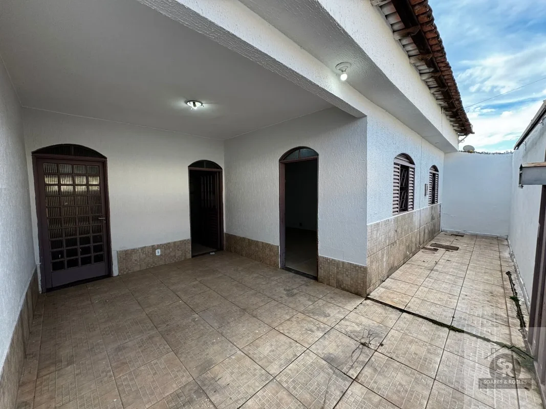 QD 604 - Recanto das Emas, 3 quartos, 150m², na laje com boa estrutura - R$: 265...