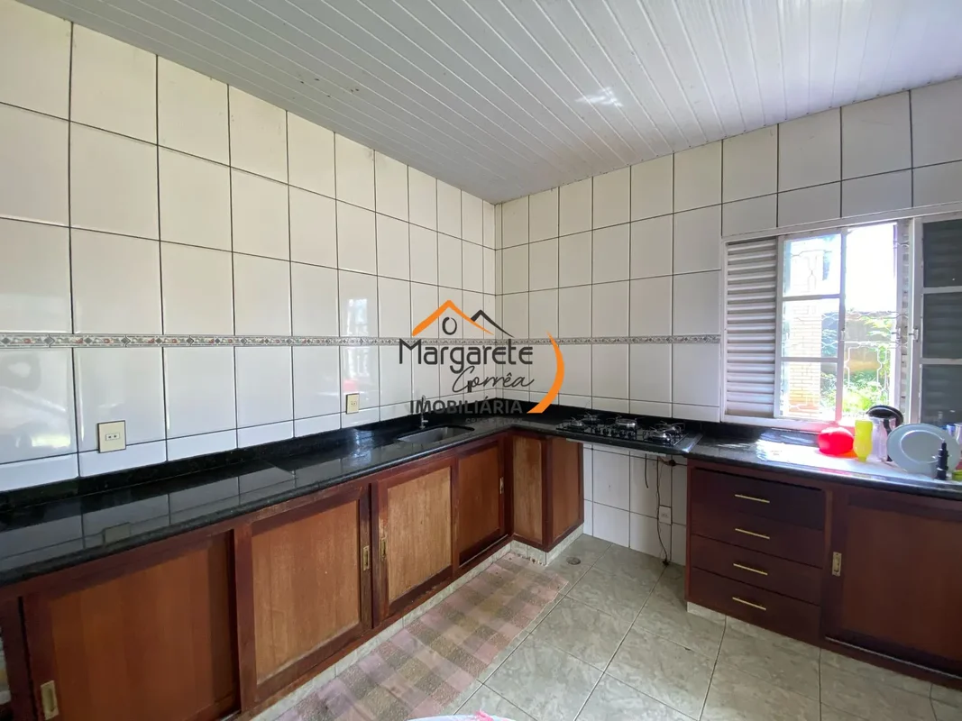 Imobiliária Margarete Corrêa vende casa térrea no Condomínio RK.*Não Aceita Fina...