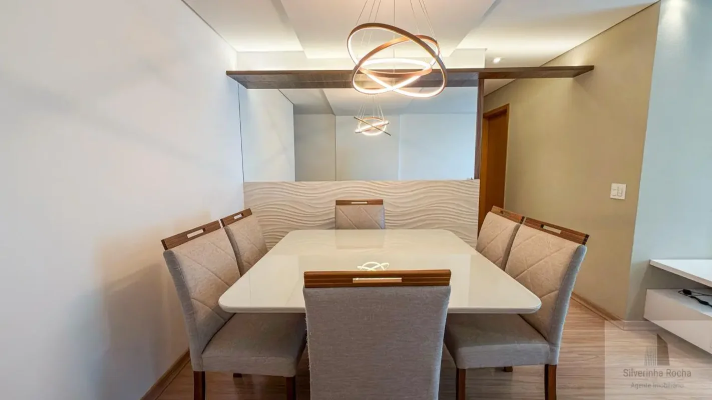 Vendo apt de 84,30m² (02 quartos mais um Reversível)Sala com dois ambientesDois ...
