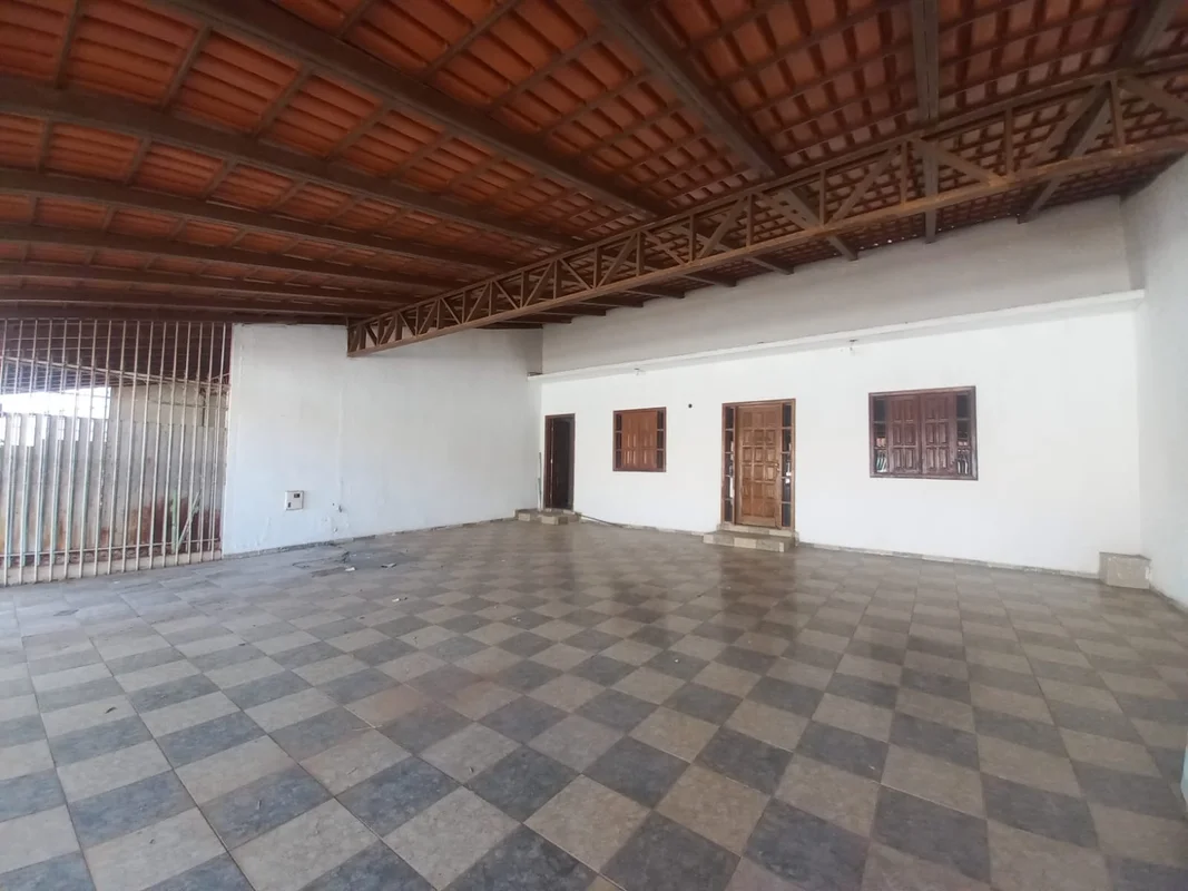 Casa no setor central -Gama Sala, 3 quartos, sendo 1 suíte, jardim de inverno, c...