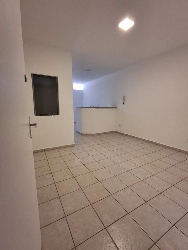 Apartamento 106, localizado no SAAN Quadra 3, Lotes 560/580, Edifício Milênio.Co...