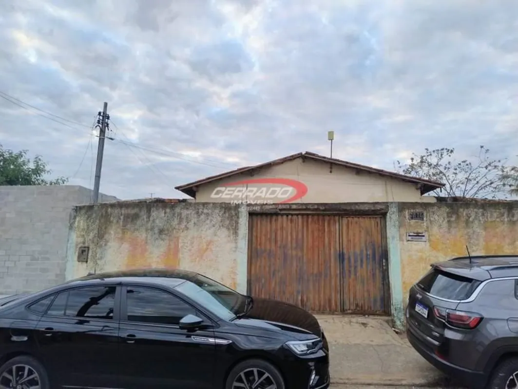 Lote 315 m² com construção antiga, ao lado Anel Viário.Maiores informações: 6 2 ...