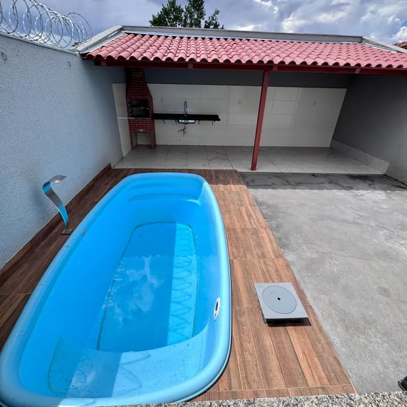 ??CASA COM PISCINA - BAIRRO INDEPENDÊNCIA - APARECIDA DE GOIÂNIA?? Característic...