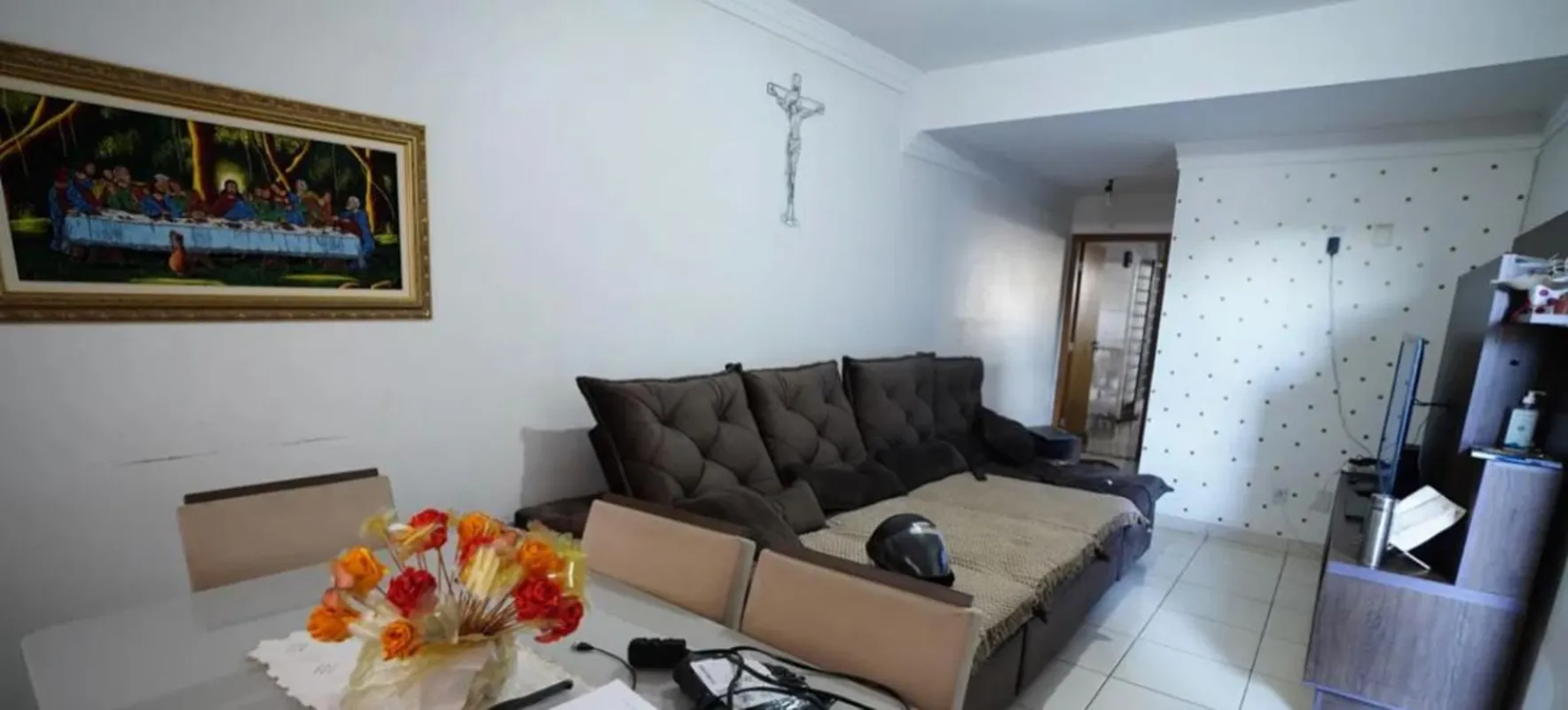 -Sobrado 134 Mt- 3 quartos um com suite - 3 banheiros - Sala integrada com o hom...