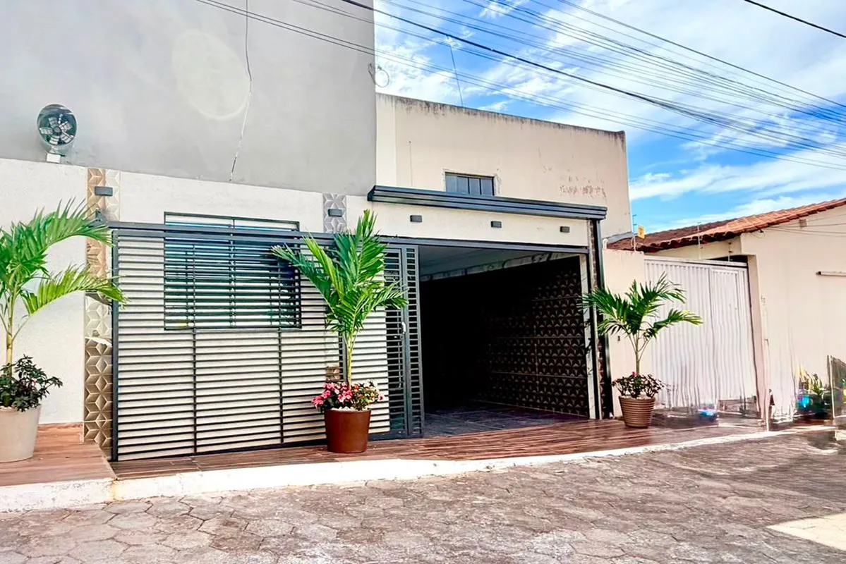 CASA ARNIQUEIRAS 3 QUARTOS ÁREA GOURMET CHURRASQUEIRA CONDOMÍNIO FECHADO NÃO FIN...
