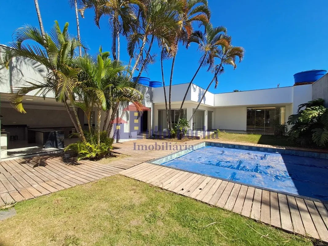 JULIO ROCHA IMOBILIÁRIA VENDE!MARAVILHOSA CASA ALTO PADRÃO NO CONDOMINIO ESTÂNCI...