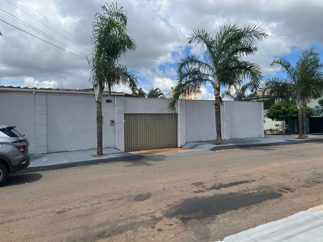 Tenho casa para alugar na Vila Góis...2.200,00 o valor do aluguel...Casa 3 quart...