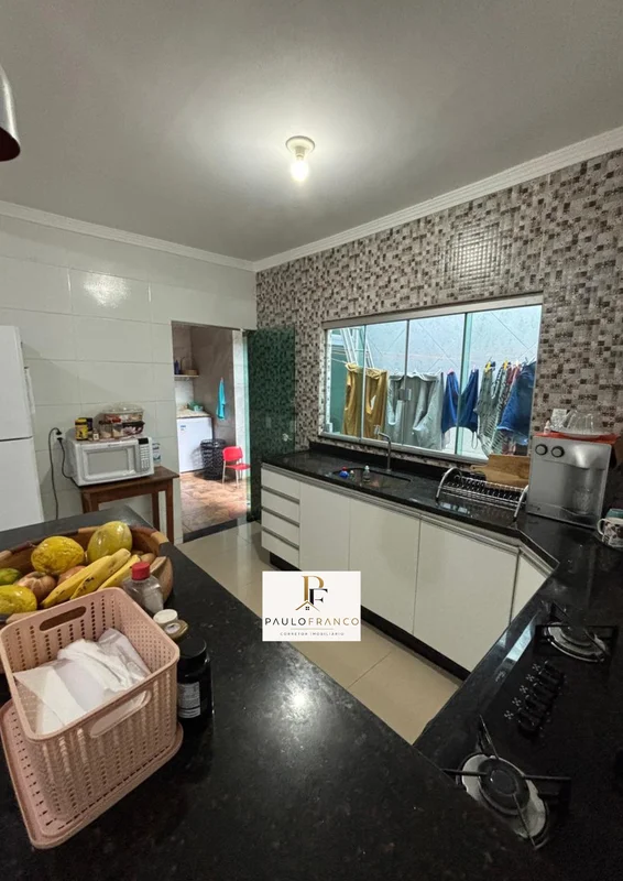 Casa QR 209 de Samambaia NorteCasa moderna e aconchegante com 3 quartos, sendo 1...