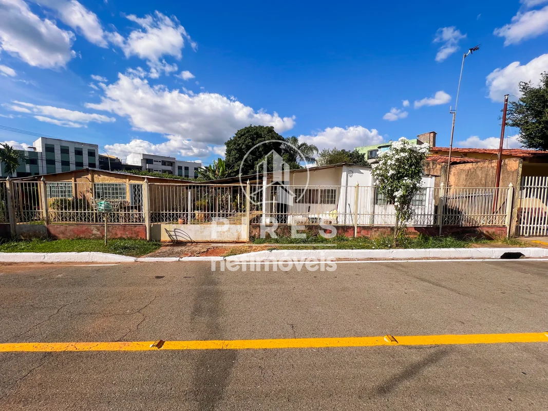 CASA TÉRREA EM CONDOMÍNIO FECHADO | 452m² DE TERRENO | EXCELENTE OPORTUNIDADE PA...