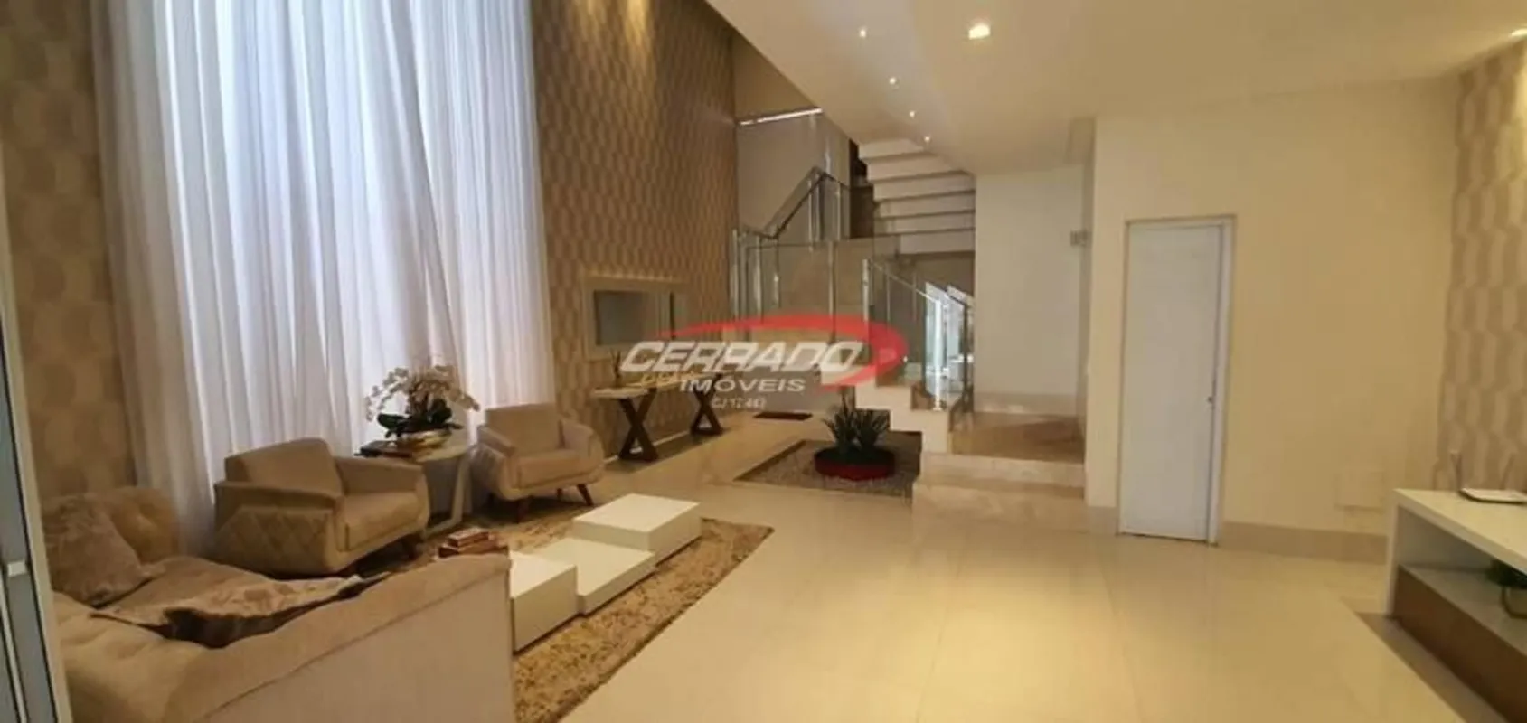 SOBRADO COM VISTA ÚNICA !!!!PISO SUPERIOR3 suites plenas, sala de TV e mini-copa...