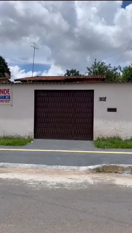 CASA EM APARECIDA DE GOIÂNIA300M23/4 SENDO UMA SUITESALACOZINHABANHEIRO SOCIAL Á...