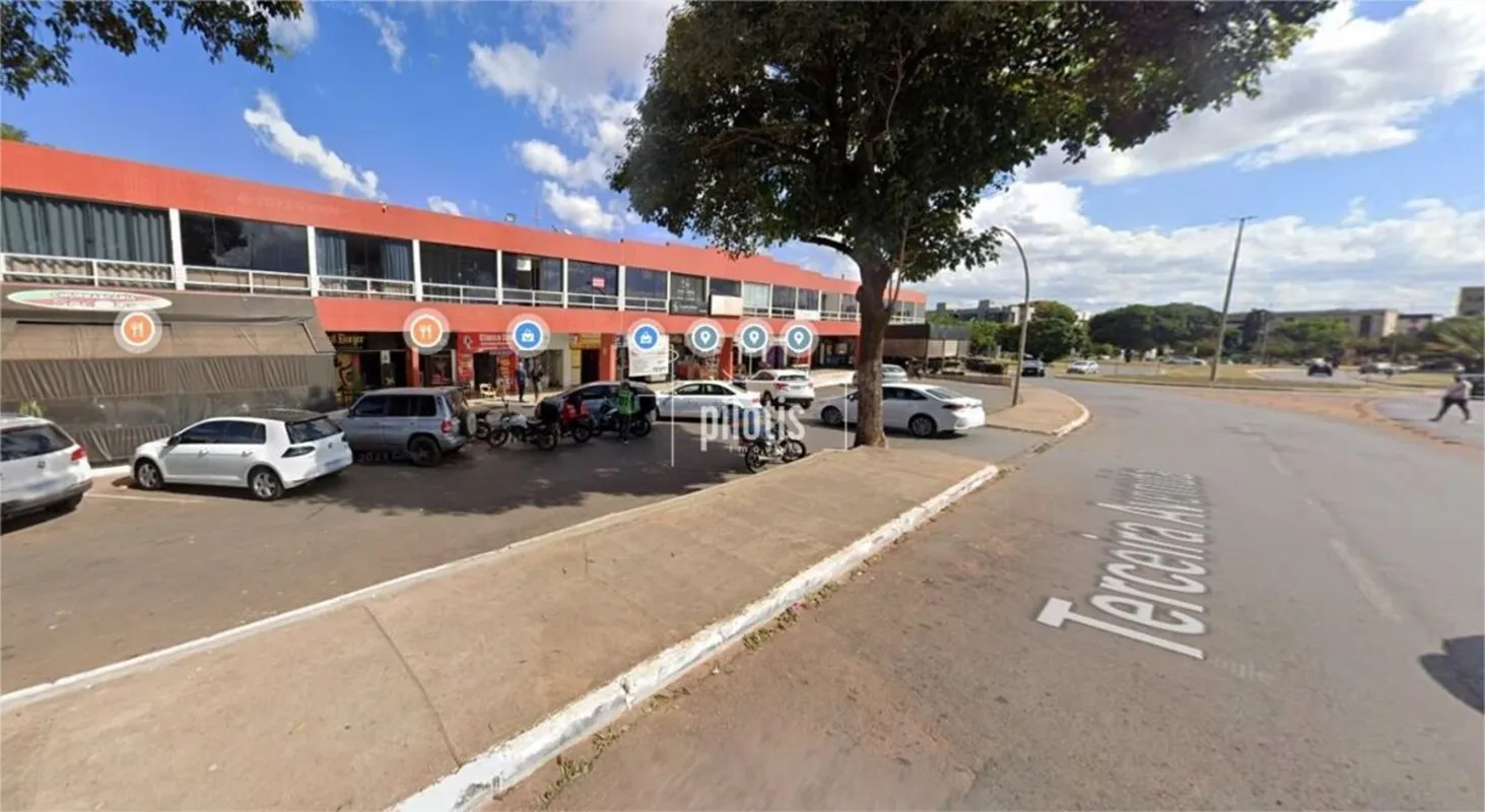Loja alugada, virada para frente da pista principal!!- Excelente opção de invest...