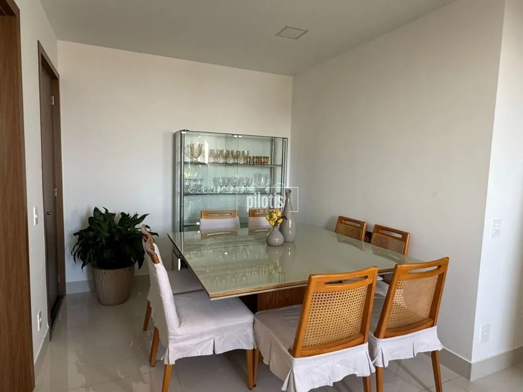 QS 5 - NOVO, COMPLETO E ESPETACULAR!Descubra um apartamento incrível, novinho e ...