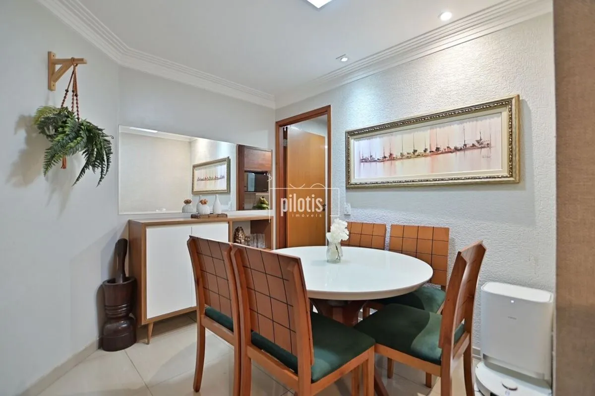 A Pilotis Imóveis vende excelente apartamento com 3 quartos, sendo 1 suíte, banh...