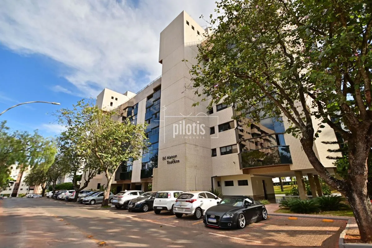 Apartamento linear com 194 m² de área privativa, 100% original, ideal para refor...