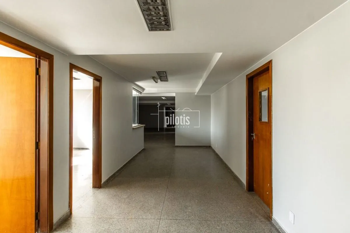Pilotis Imóveis aluga primeiro pavimento de prédio comercial no ParanoáIdeal par...