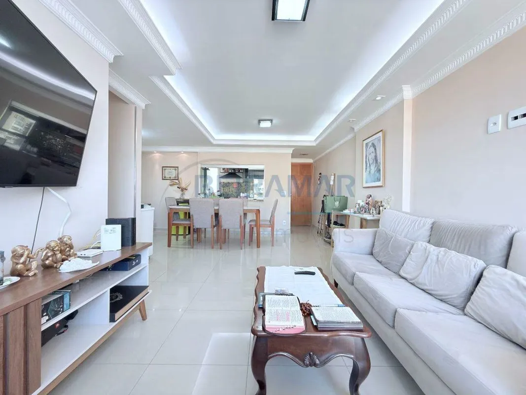 Apartamento de 3 quartos para venda Ed. Maestri.Este apartamento oferece espaço,...