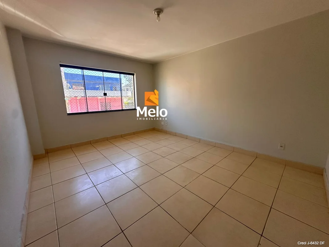 Apartamento com aproximadamente 60m², muito bem distribuído, composto por: 2 qua...