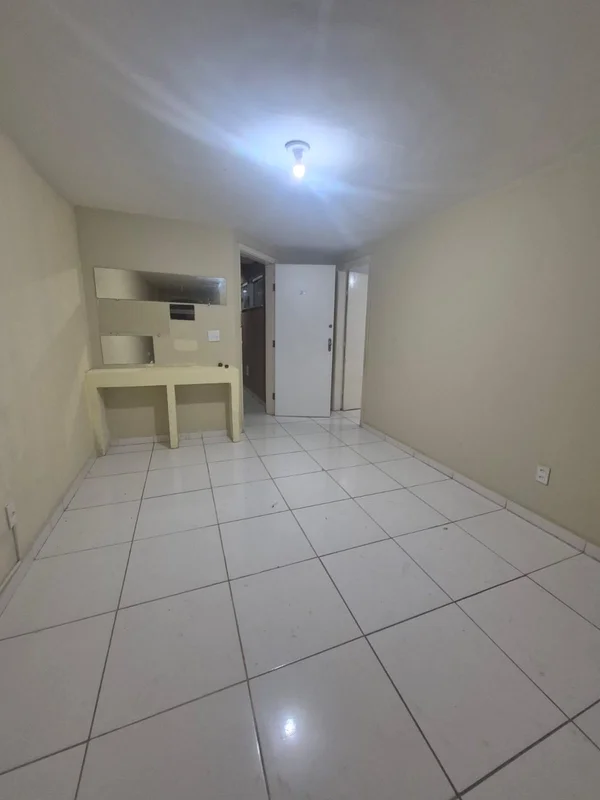 Apartamento para aluguel na CNC 42 quartos, sala de estar, banheiro social, cozi...