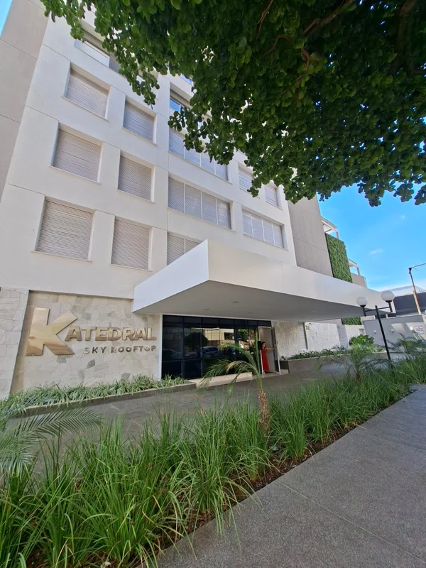 Descubra seu novo lar na Rua 20, apto 2805, localizado no coração do SETOR CENTR...