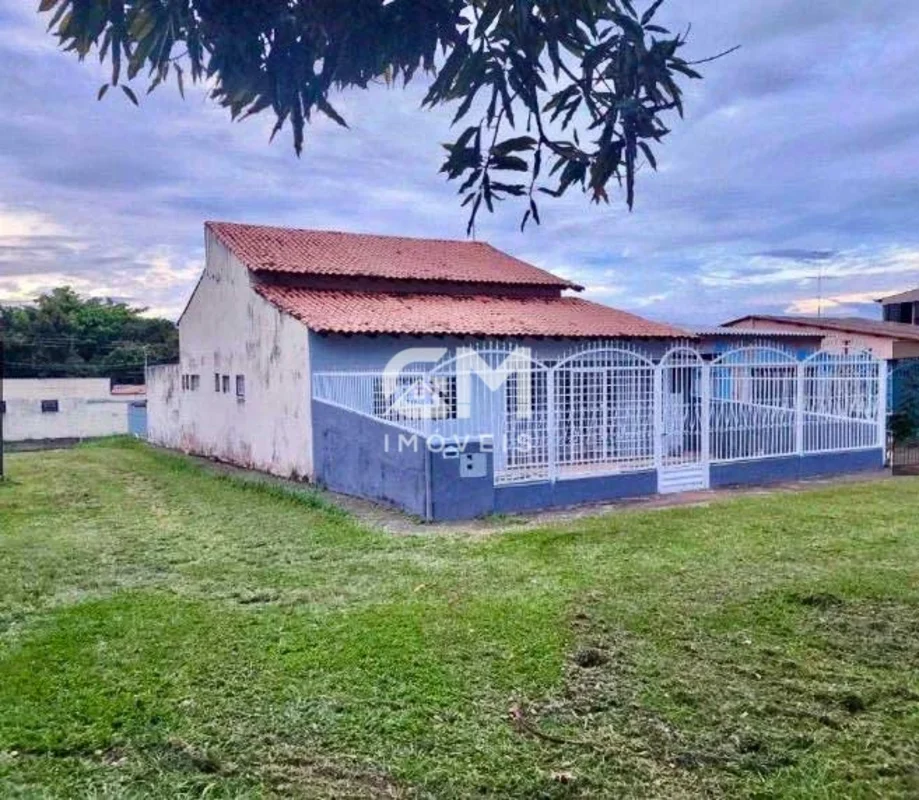 GM IMÓVEIS VENDE CASA EM SOBRADINHO -DF QUADRA 03Lote: 350,00Área construída: 20...