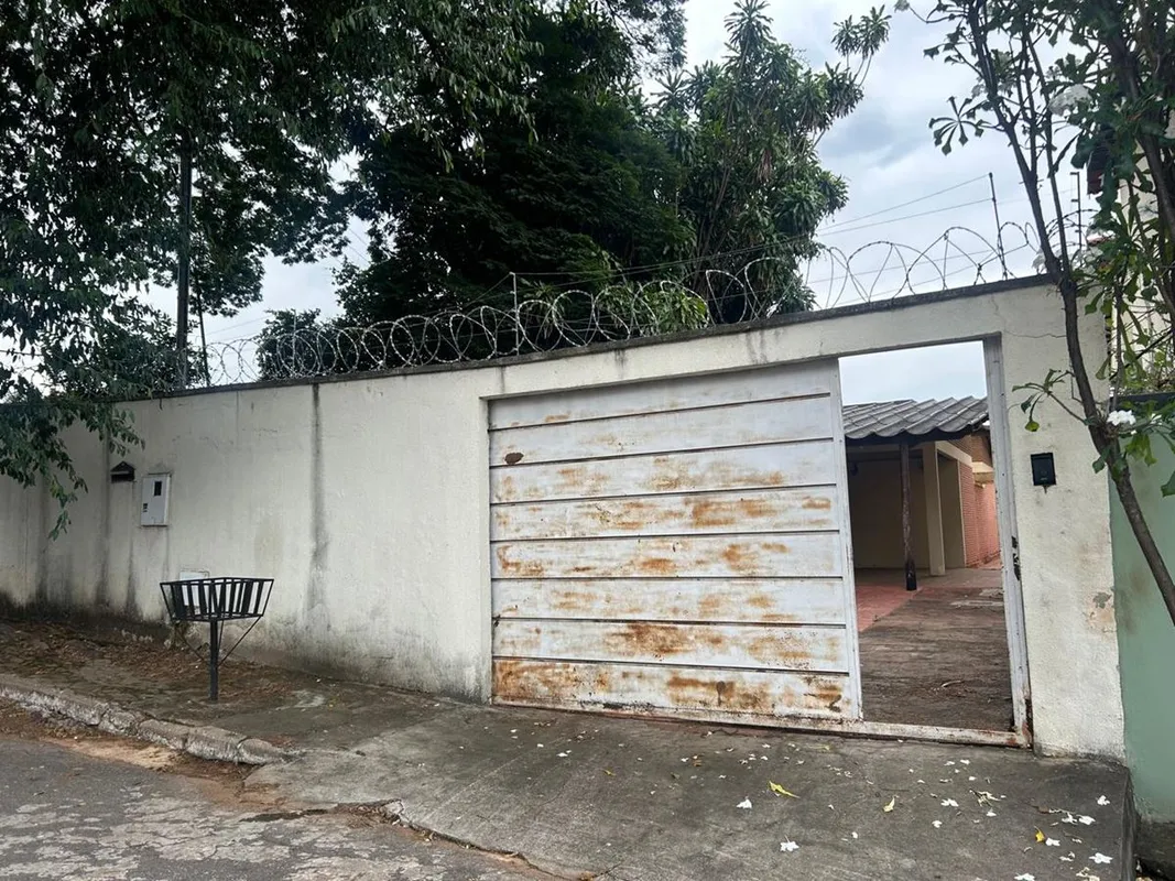 Casa Espaçosa com Área Gourmet e Piscina – Conforto e Segurança para sua Família...
