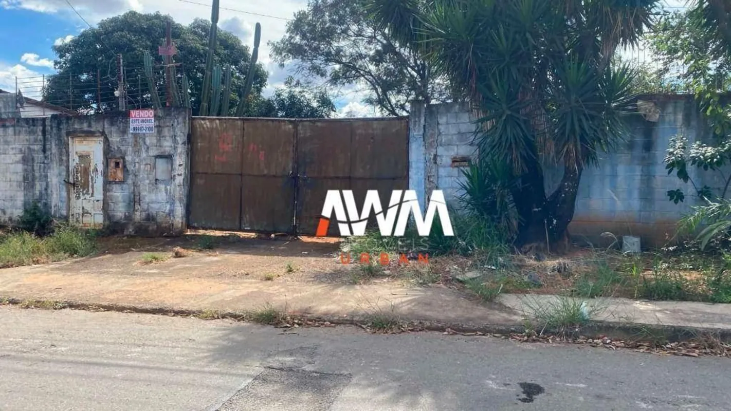 Lotes à venda no Jardim Helvecia.Terreno com 453m² cada , sendo 15,107m² de fren...