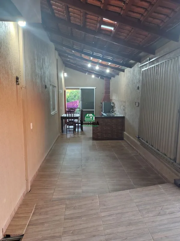 Casa de 3 quartos sendo um suite.Sala.Cozinha.Quintal. Garagem para 1 Carro 04/0...