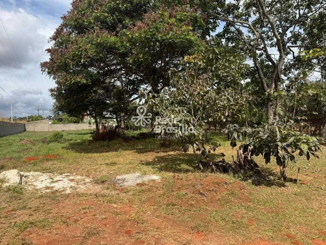 Chance única para quem busca espaço, tranquilidade e segurança em uma das regiõe...