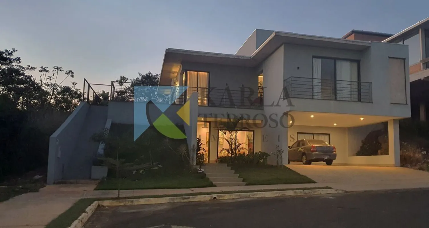 Casa com Habite-se, pode ser financiada.Primeiro Pavimento- Hall de entrada- Por...