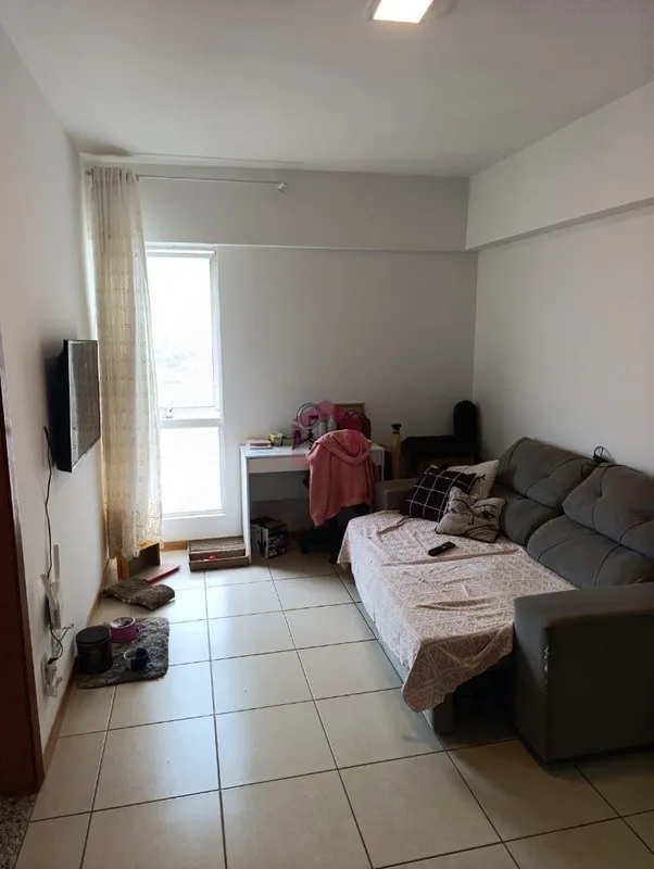 Fernandes & Coelho Imóveis apresenta excelente apartamento no Residencial Lyjane...