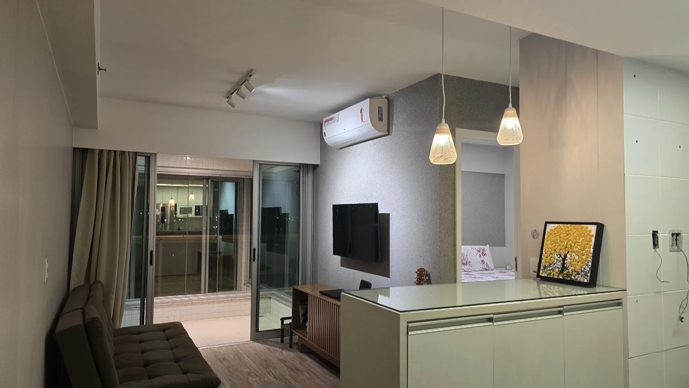 Viva com praticidade, conforto e qualidade de vida em um apartamento mobiliado n...