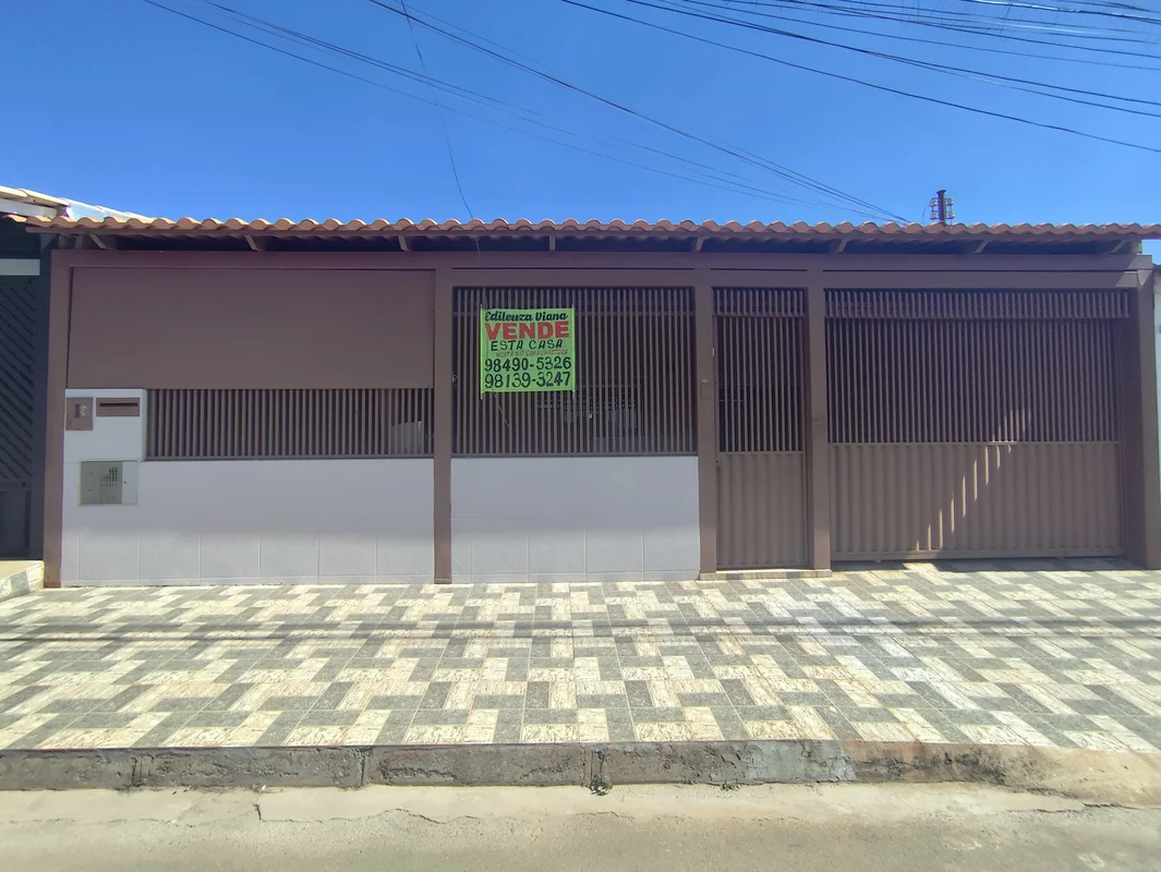 Excelente Casa Na Laje 202São 3 Quartos Sendo Uma Suíte Cozinha Espaçosa Sala Co...