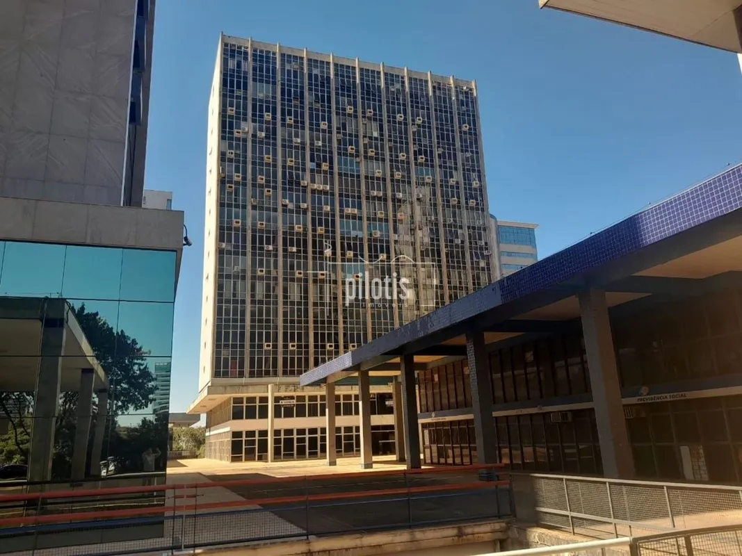 Sala comercial no Setor Bancário Norte- Sala de canto, desocupada, nascente, 8º ...