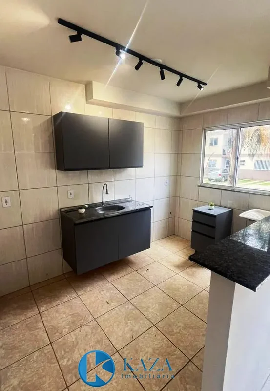 Este apartamento térreo reúne dois importantes diferenciais: além de estar pront...