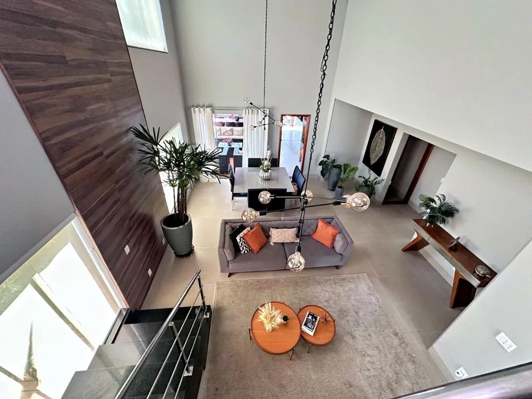 Casa de condomínio à venda no Jardins Lisboa, em Goiânia, com 377 m² de área úti...
