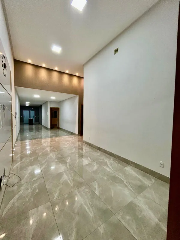 CASA JARDIM ATLÂNTICO | GOIÂNIA R$ 1.000.000210m² de terreno | 141m² de construç...