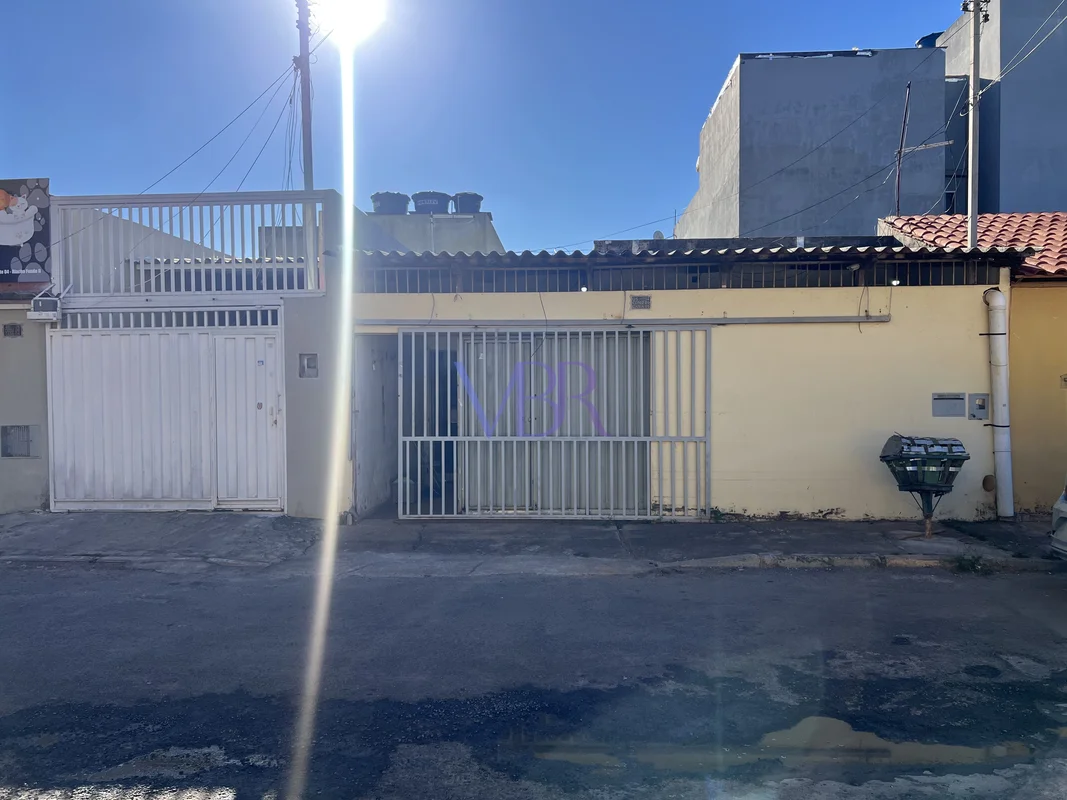 Excelente casa nascente, com 61m2 de área construída no terreno com 112,50m2., n...