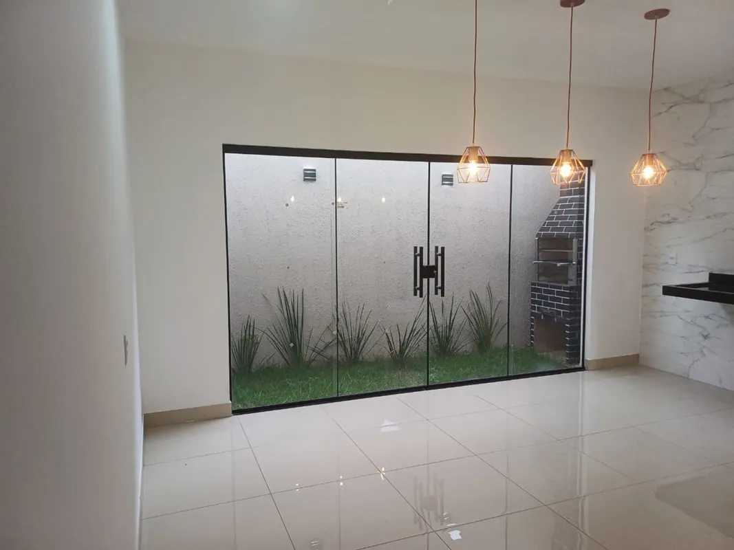 Imóvel com excelente padrão e ambientes bem distribuídos, ideal para quem busca ...