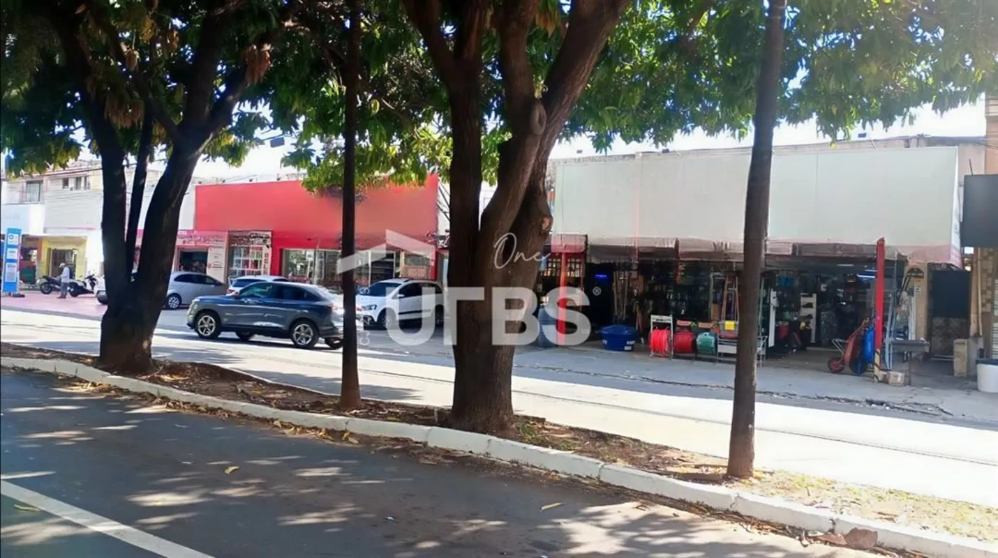COD U-0032986 - 03 lotes comerciais com área total de 1.358,20 mts.Sendo Lote 08...