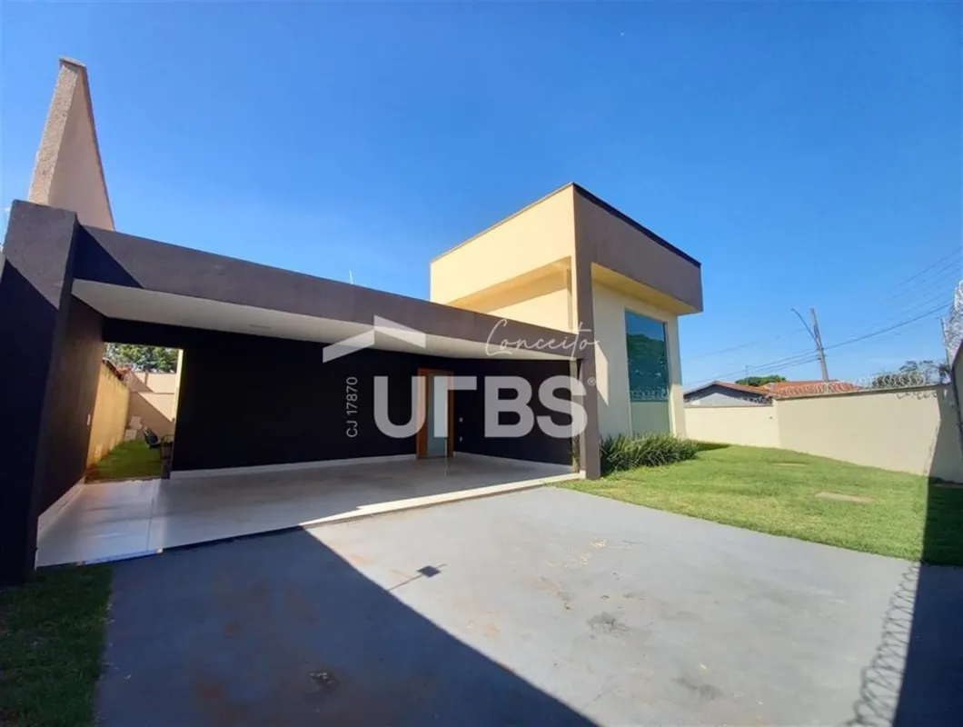 COD U-0032798 - Casa nova com piscina, com 3 Quartos, 2 suítes, e pátio espaçoso...