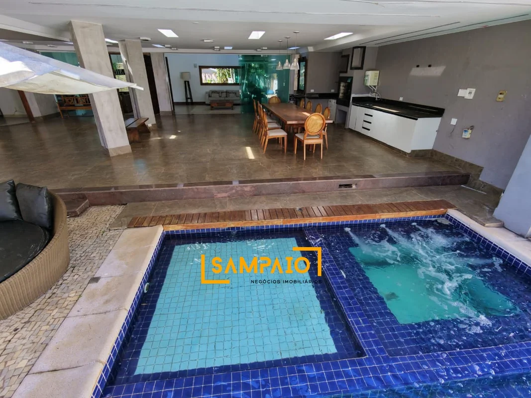 CASA DE ALTO PADRÃO PARA LOCAÇÃO, MOBILIADA, EM UM DOS MELHORES CONDOMÍNIOS DO J...