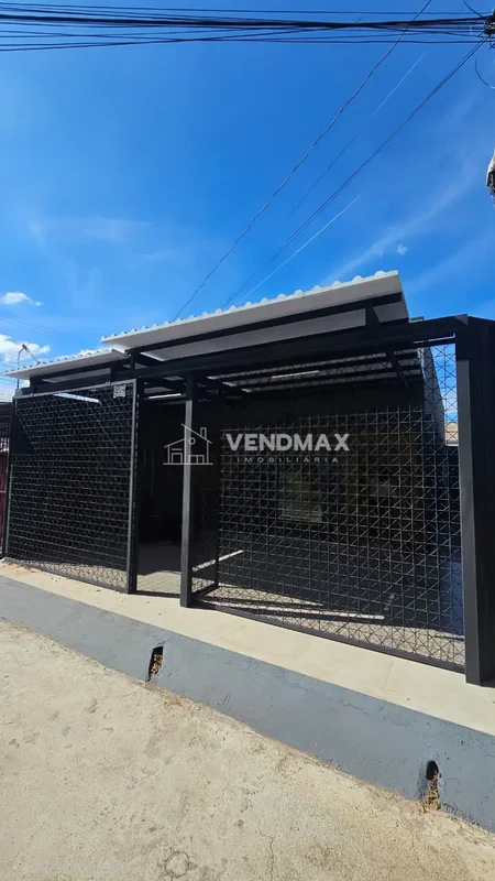 ??? Casa Moderna com 3 Quartos em Localização Privilegiada???Se você busca confo...