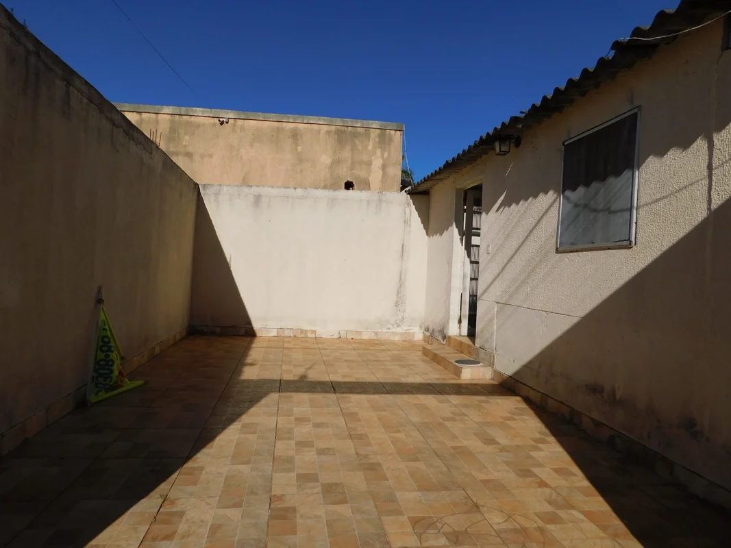 Oportunidade única Próximo a EPTG.Sozinha no lote;Sala com cozinha tipo american...