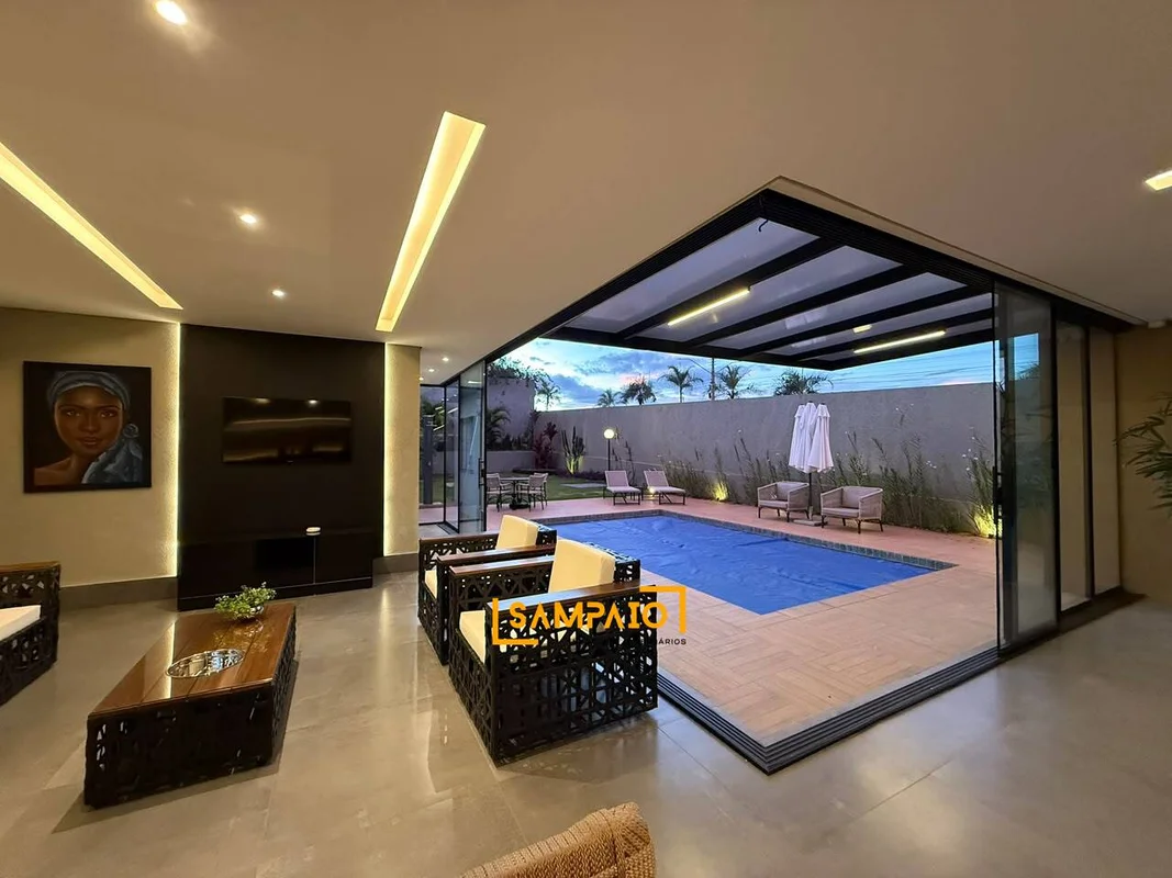 Descubra uma casa moderna, térrea e elegante, localizada no Condomínio Prive Mor...