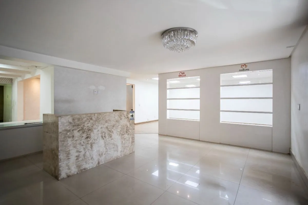 Sobrado 4 Quartos, 302,00 m² para locação, Setor Bueno.Imóvel pronto para atende...