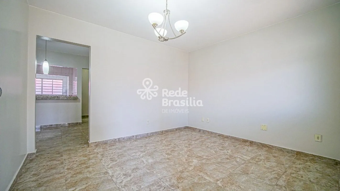 Quadra 11, Setor Oeste do Gama.Vende-se excelente casa no Setor Oeste do Gama, Q...